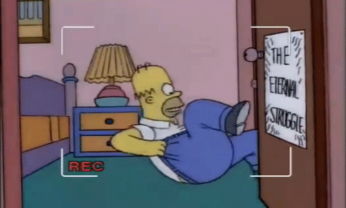 Meme Homer Simpson comprimido, no le entran los pantalones