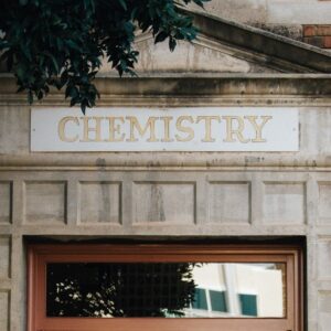 La química que nos rodea en un día de clase